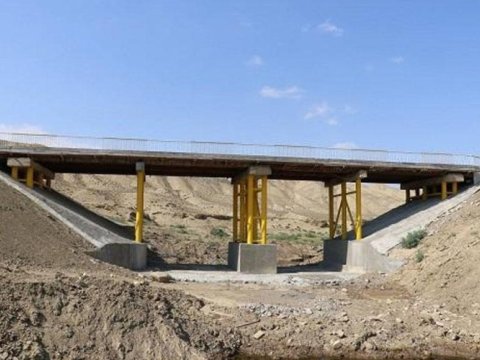 Astaraçay üzərində körpünün təməli qoyulur