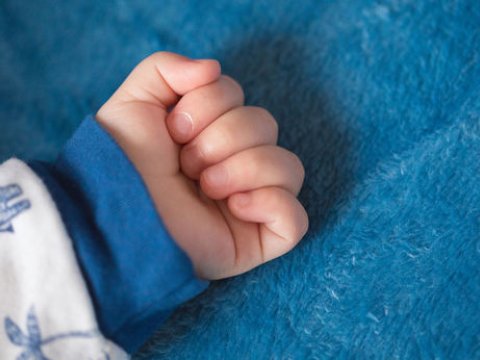 Yeni doğulmuş körpə meyiti tapıldı