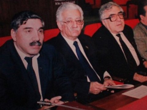 Unudulan deputatlar: Heydər Əliyevlə Həccə gedən, Rəsulzadəyə şeir yazan, böyrəkləri çıxarılan ŞAİR