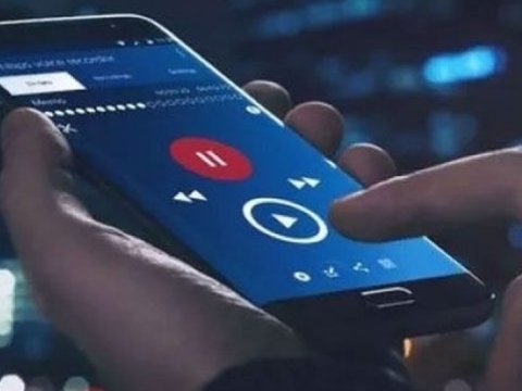 Məktəb direktoru müəllimdən rüşvət istədi - SƏS YAZISI