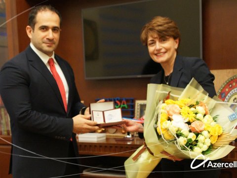 Azercell prezidenti nazirliyin fəxri nişanı ilə təltif edildi