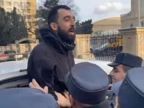 Türkiyə bayrağının ipini kəsən şəxs yaxalandı - VİDEO 