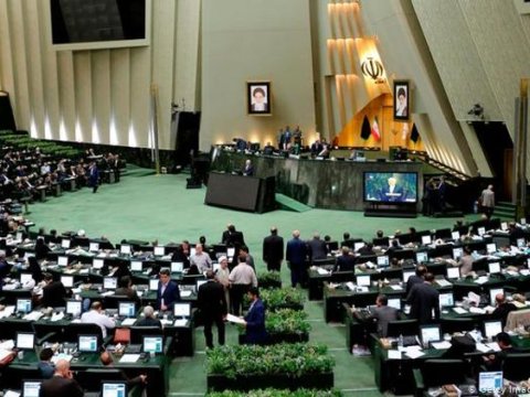İranda 30 deputat koronavirusa yoluxdu