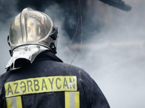 Yaşayış binasında yanğın: Sakinlər təxliyə edildi