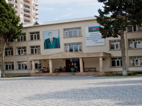 Paytaxtın bu məktəbində distant tədrisin müddəti UZADILDI