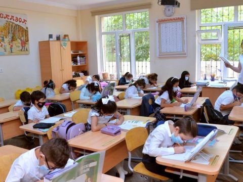 3 məktəb distant təhsilə keçdi, 203 sinif bağlandı