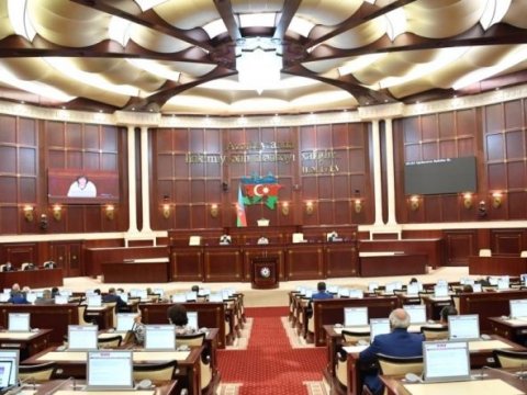 Milli Məclisin yaz sessiyasının ilk iclası başa çatdı - YENİLƏNİB