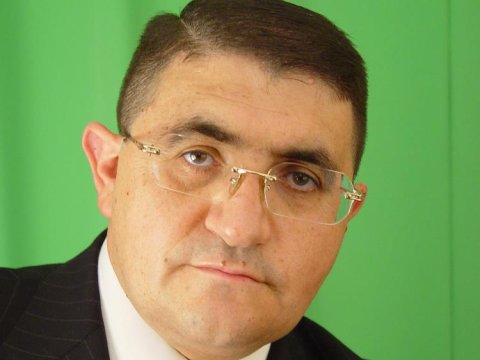 Əməkdar jurnalistin xanımı koronavirusdan vəfat edib   