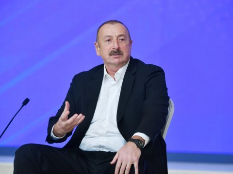 “Siqaret çəkməsinlər, alkoqollu içkilər də içməsinlər” – Prezident (VİDEO)