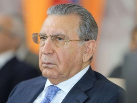 Vilayət Eyvazov Ramiz Mehdiyevin qohumunu işdən ÇIXARDI