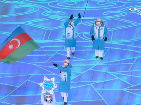 Pekin 2022: İdmançılarımız paraddan keçdi