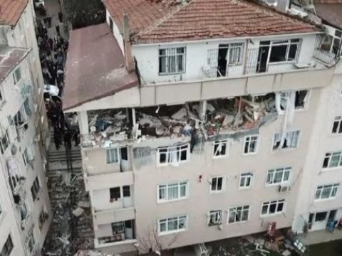 İstanbulda güclü partlayış - VİDEO