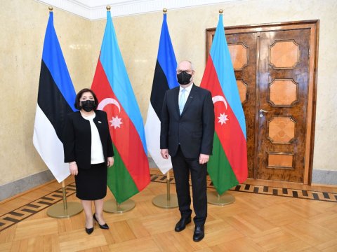 Spiker Estoniya prezidentilə görüşdə Zəngəzur dəhlizindən DANIŞDI