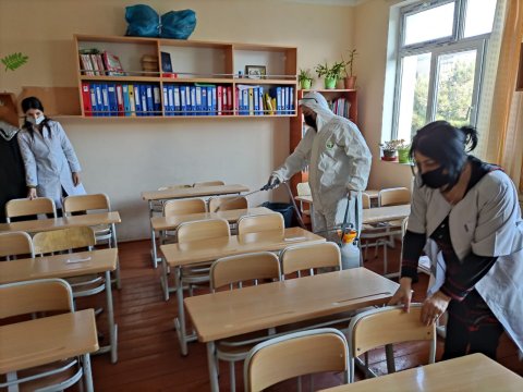 Bakıda məktəb koronavirusa görə BAĞLANDI