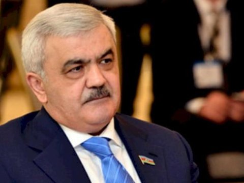 Prezident Rövnəq Abdullayevi vəzifəsindən AZAD ETDİ