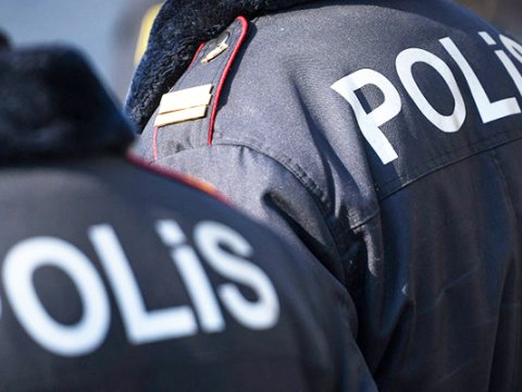 Bakıda polisləri bıçaqlayan şəxs zərərsizləşdirilib - RƏSMİ