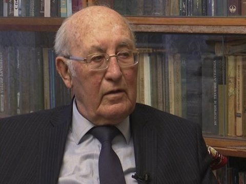 Azərbaycan fəlsəfəsinin müdrik ağsaqqalı: İzzət Rüstəmov