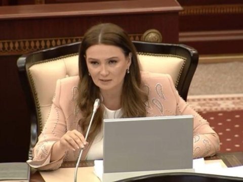 Şəhid ailələrinin müraciəti parlamentdə səsləndirildi