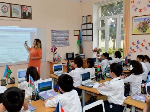 Müəllimlərin yerdəyişməsi MƏHDUDLAŞDIRILIR