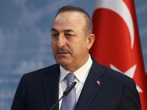 Çavuşoğlu koronavirusa YOLUXDU