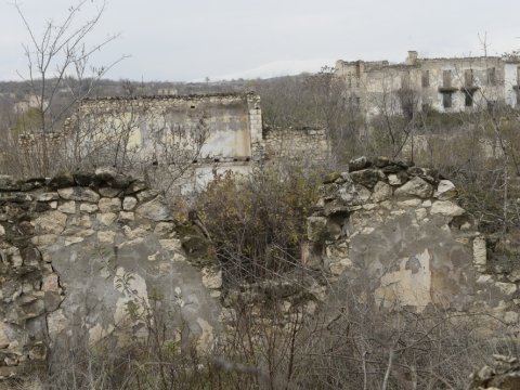 Dağıdılmış Füzulidən YENİ FOTOLAR
