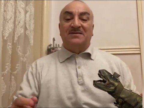 Deputatı “əjdaha” ilə hədələyən şəxsi 14 ilədək HƏBS GÖZLƏYİR