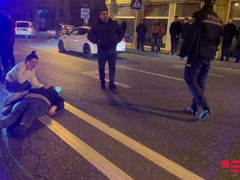Səfirlik əməkdaşı Bakıda qəza törətdi - FOTO
