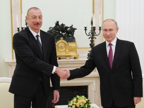 Rusiya ilə müttəfiqlik sənədi: Bakı niyə buna gedir? - TƏHLİL