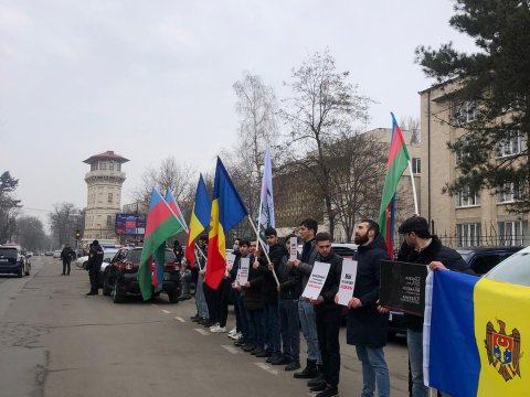 Kişinyovda Xocalı soyqırımı ilə bağlı piket keçirilib