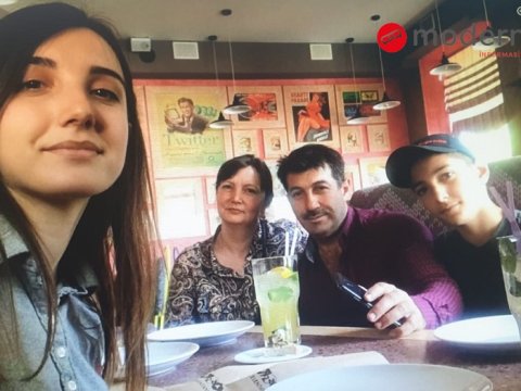 Ukraynada azərbaycanlı ailənin 3 üzvü aviazərbə nəticəsində ÖLDÜ - FOTO