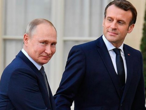 Putin Makronla saat yarım telefonla DANIŞDI