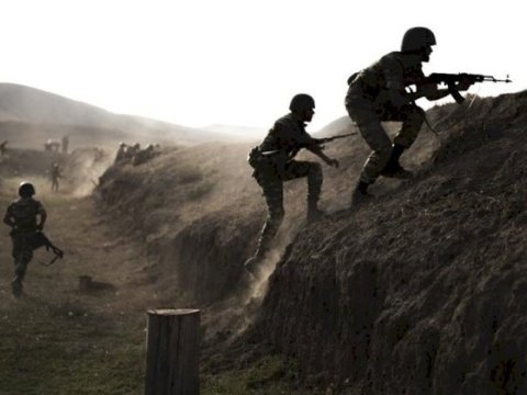 Ordumuz erməni mövqelərinə dəqiq zərbələr endirir