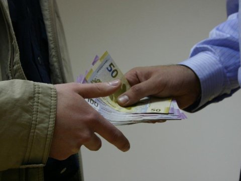 Korrupsiya işi: 73 nəfər cinayət başında tutulub