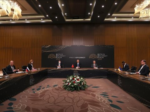 Antalya görüşündə bu mövzular müzakirə olunur