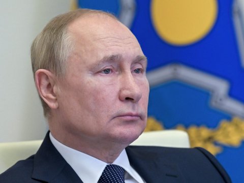 “Rus qoşunlarının Ukraynada olması işğal deyil” - Putin