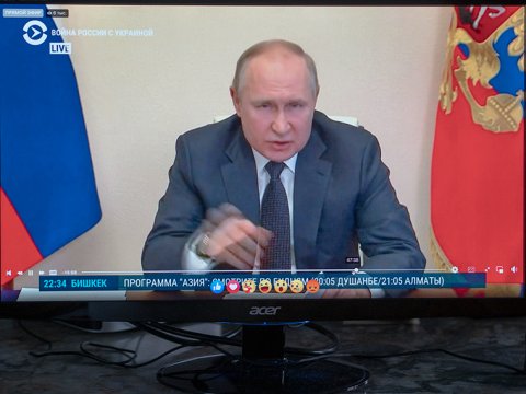 Putin Qərbə işləyən rusları satqın adlandırdı
