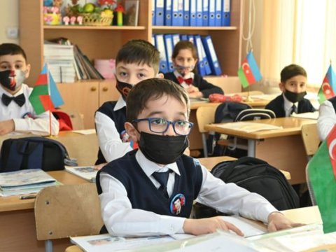 Məktəblərdə “İT sinifləri”nin sayı artırılır