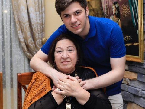Rübabə Muradovanın qızı vəfat etdi