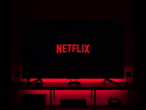 “Netflix” Rusiyadakı tətbiqini sildi