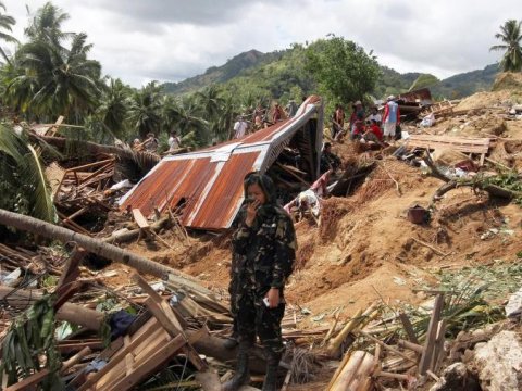 Filippində yenə zəlzələ oldu