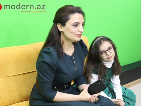 “Ateist olduğunu bilirdim, dedim, namaz qılmaq istəyirəm” - Jurnalist xanımı ilə MÜSAHİBƏ