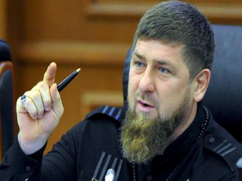 Kadırov ukraynalı əsirlərin görüntüsünü yaydı - VİDEO