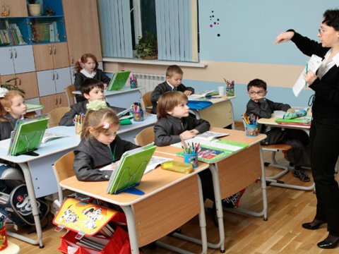 Fransa məktəblərində oxuyan ukraynalı uşaqlar