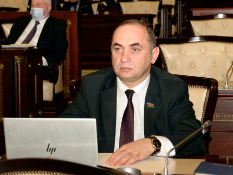 Deputat Ramazan ayının hikmət və fəzilətlərindən YAZDI