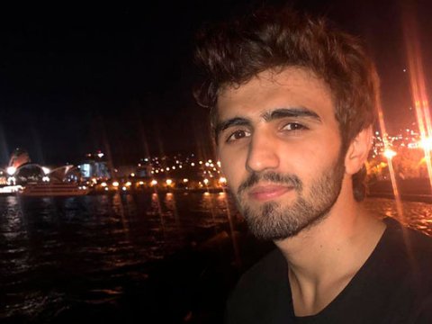 Azərbaycanlı tələbə eyni vaxtda 3 universitetdə təhsil alacaq