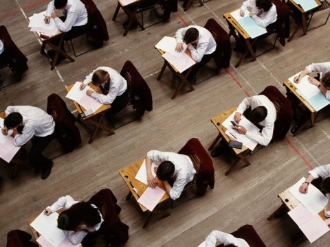 Məmur olmaq istəyənlər imtahan verəcək