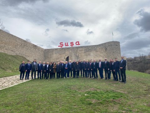 Deputatlar Şuşada - FOTO