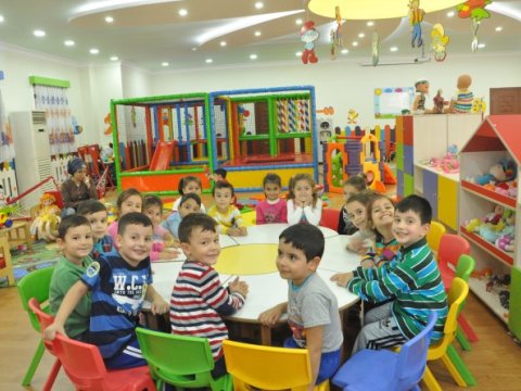 Bağçalarda kurikulum ləğv edilməyib