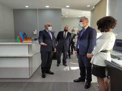 Təhsil naziri UNEC-də tələbə və müəllimlərlə görüşdü