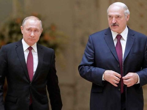 “Putin dünyada koronavirusu dayandırdı” - Lukaşenko